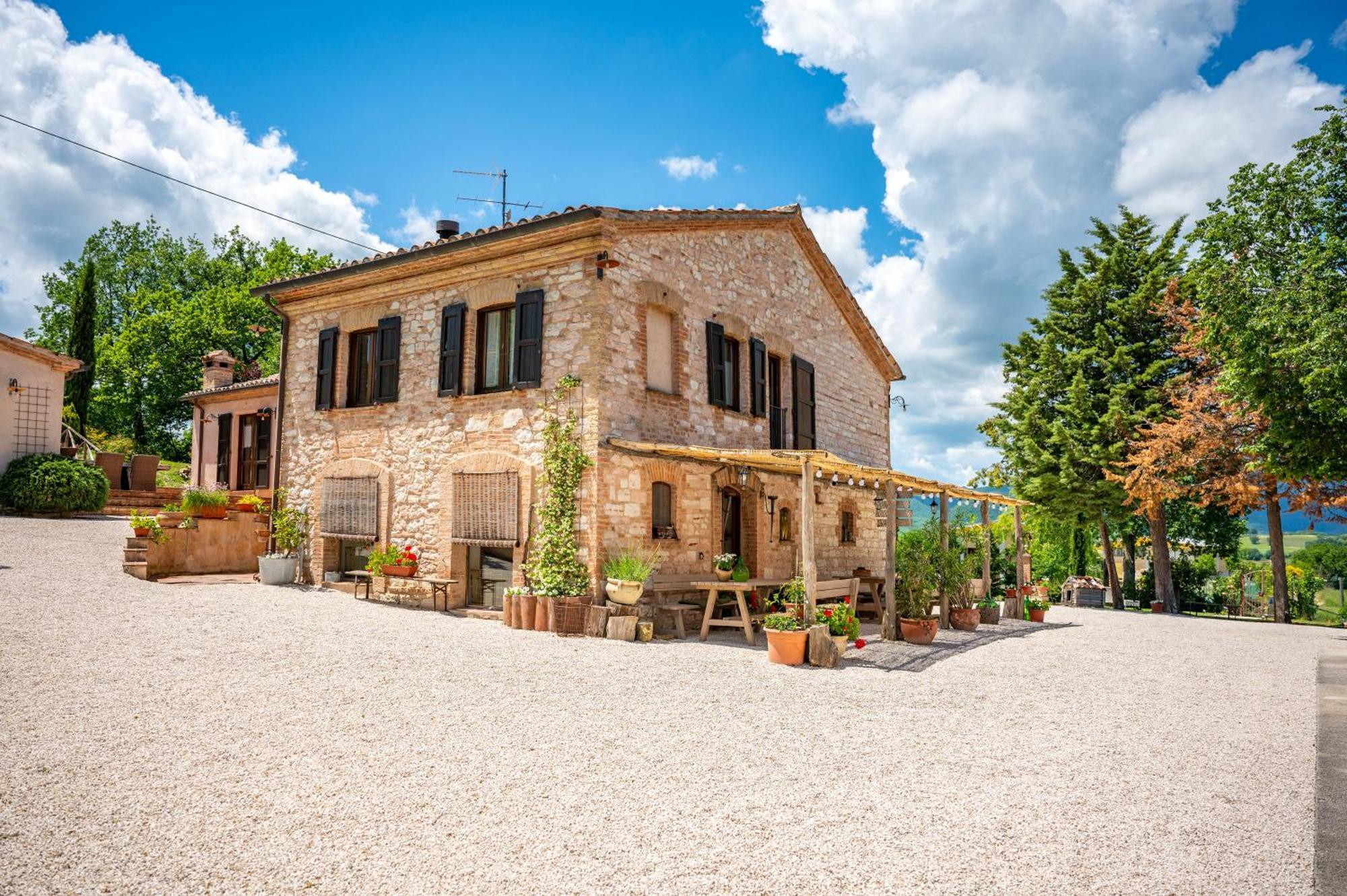 Agriturismo Il Castellaro Sassoferrato Zewnętrze zdjęcie