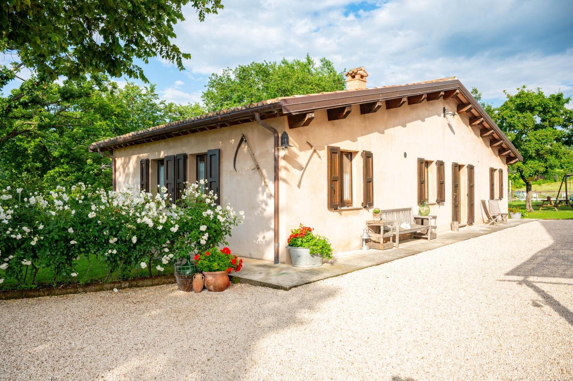 Agriturismo Il Castellaro Sassoferrato Zewnętrze zdjęcie